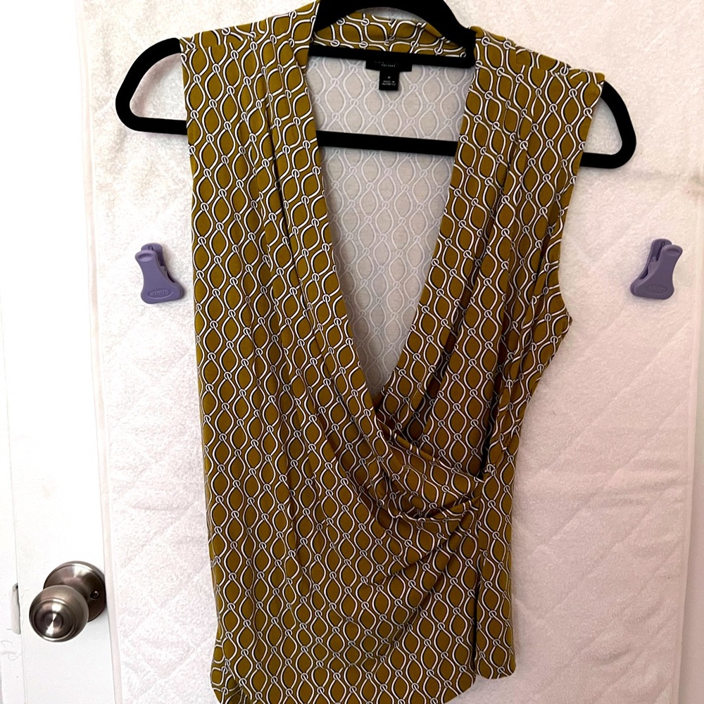 Fitted Business Casual Tank